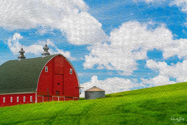 red barn on highway 23 in the Palouse