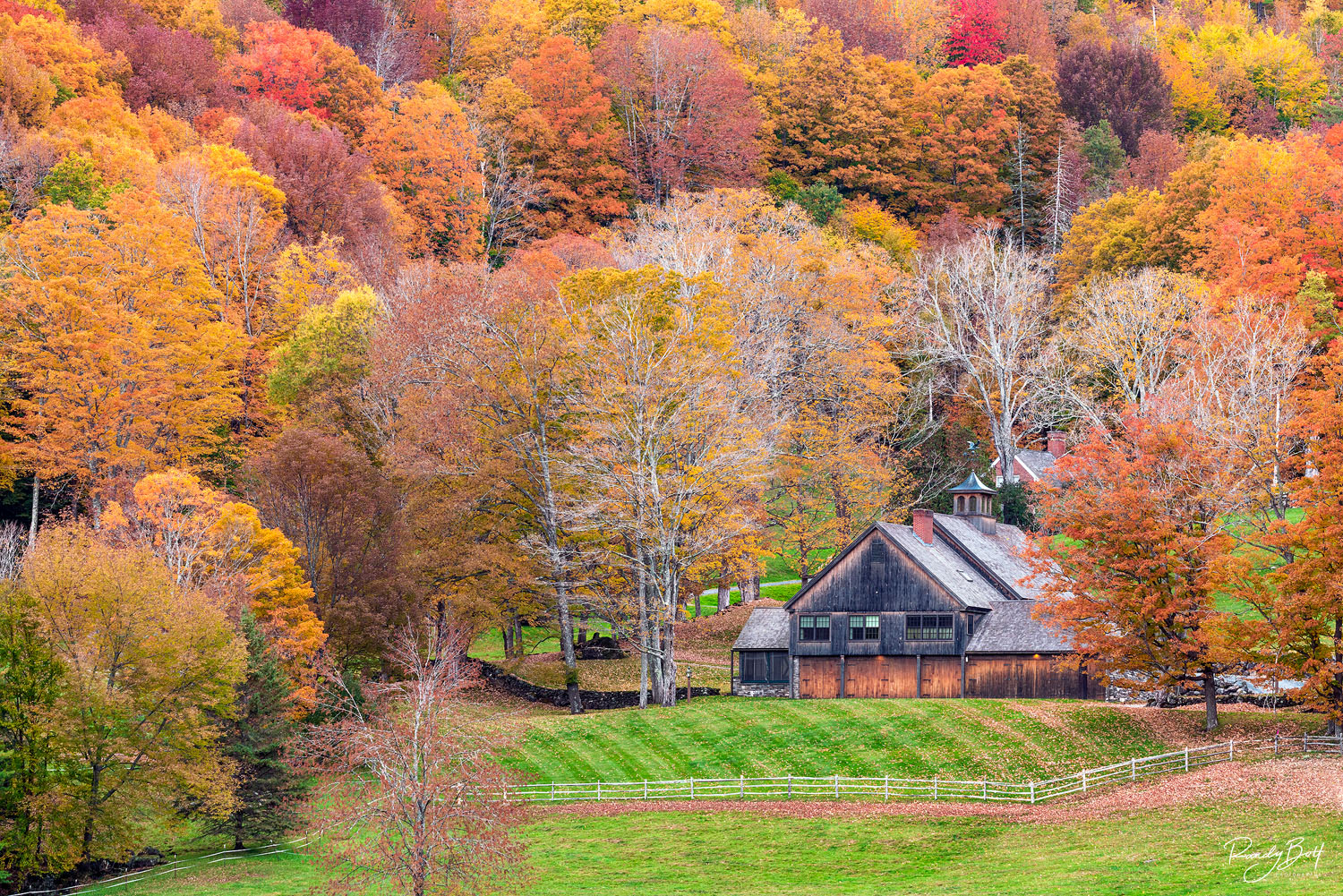 Fall colors and a barn near Woodstock, Vermont